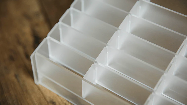 18 Deck Acrylic Playing Card Display - Image 6
