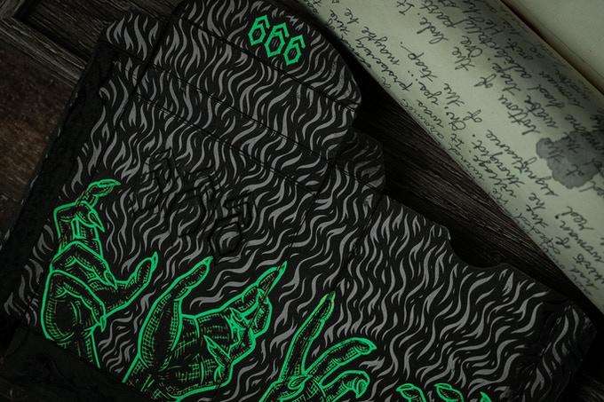 666 Emerald Hellfire & Purple Inferno Gilded Playing Cards 2 Deck Set Cartamundi - Image 9