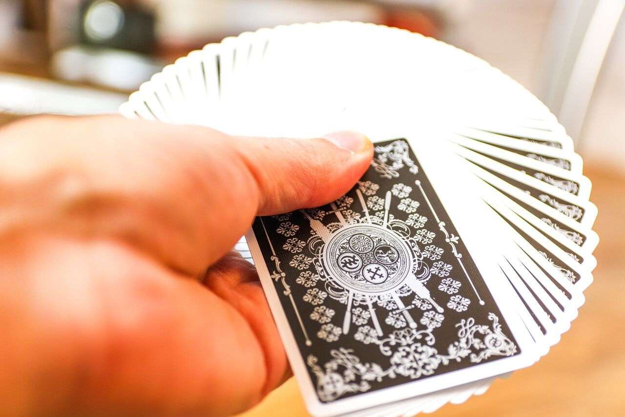 Ancient Warriors Playing Cards USPCC - Image 14