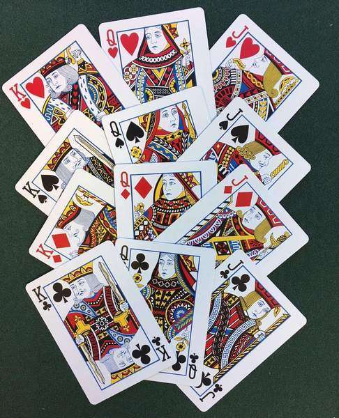 ARRCO White Playing Cards USPCC - Image 2