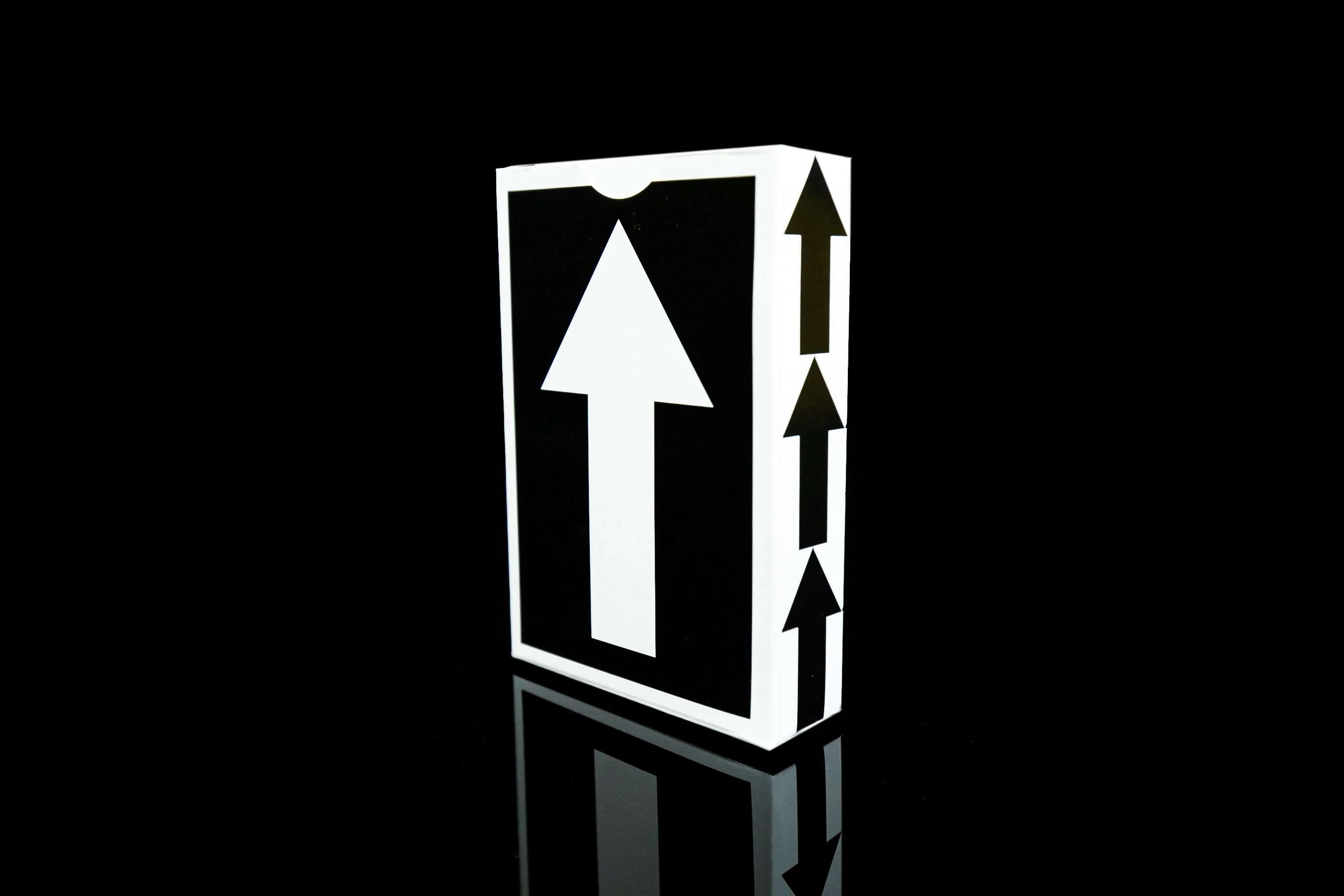 ArrowDynamix Cardistry Playing Cards USPCC - Image 2