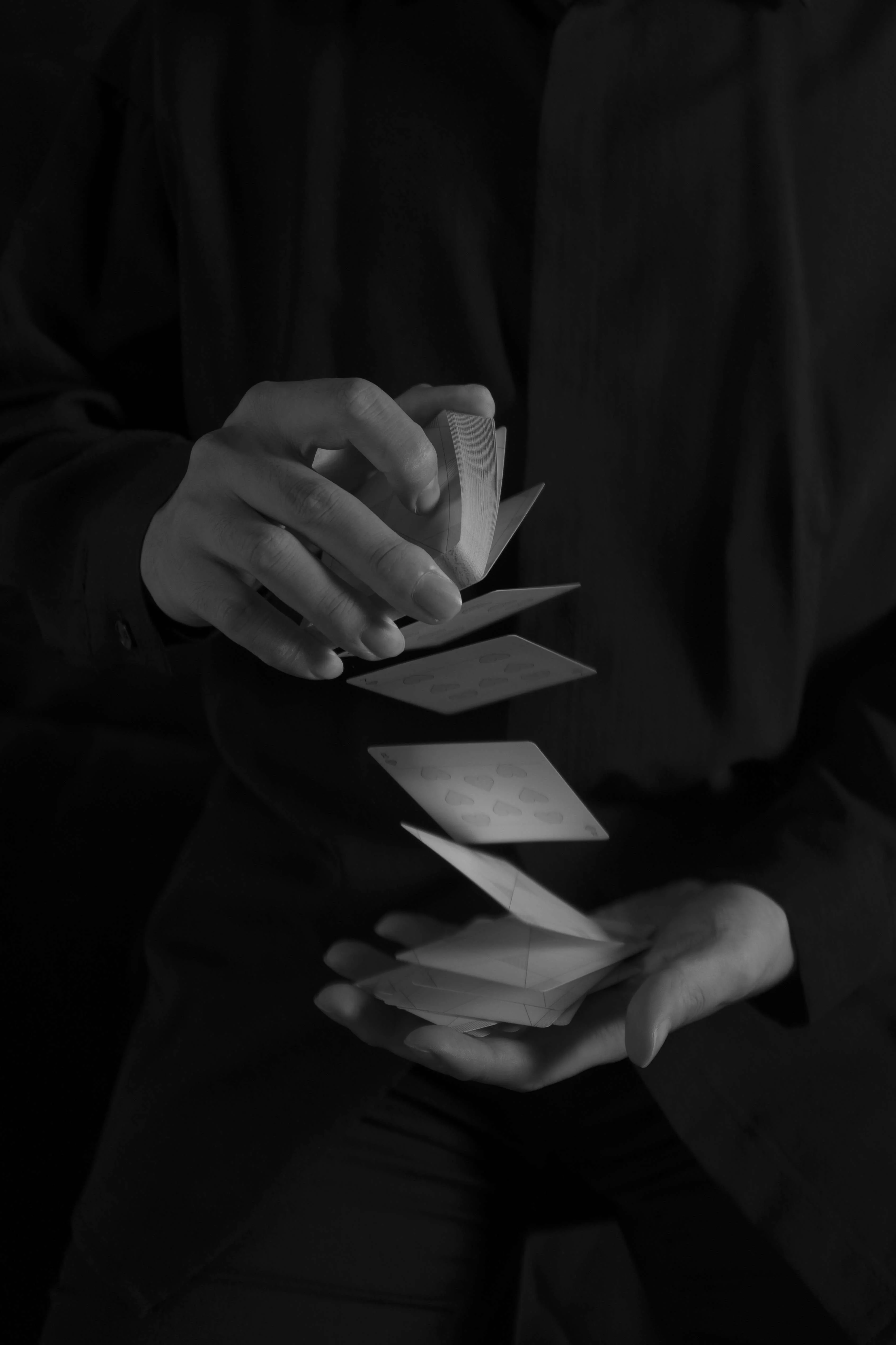 Between the Lines Playing Cards USPCC - Image 6