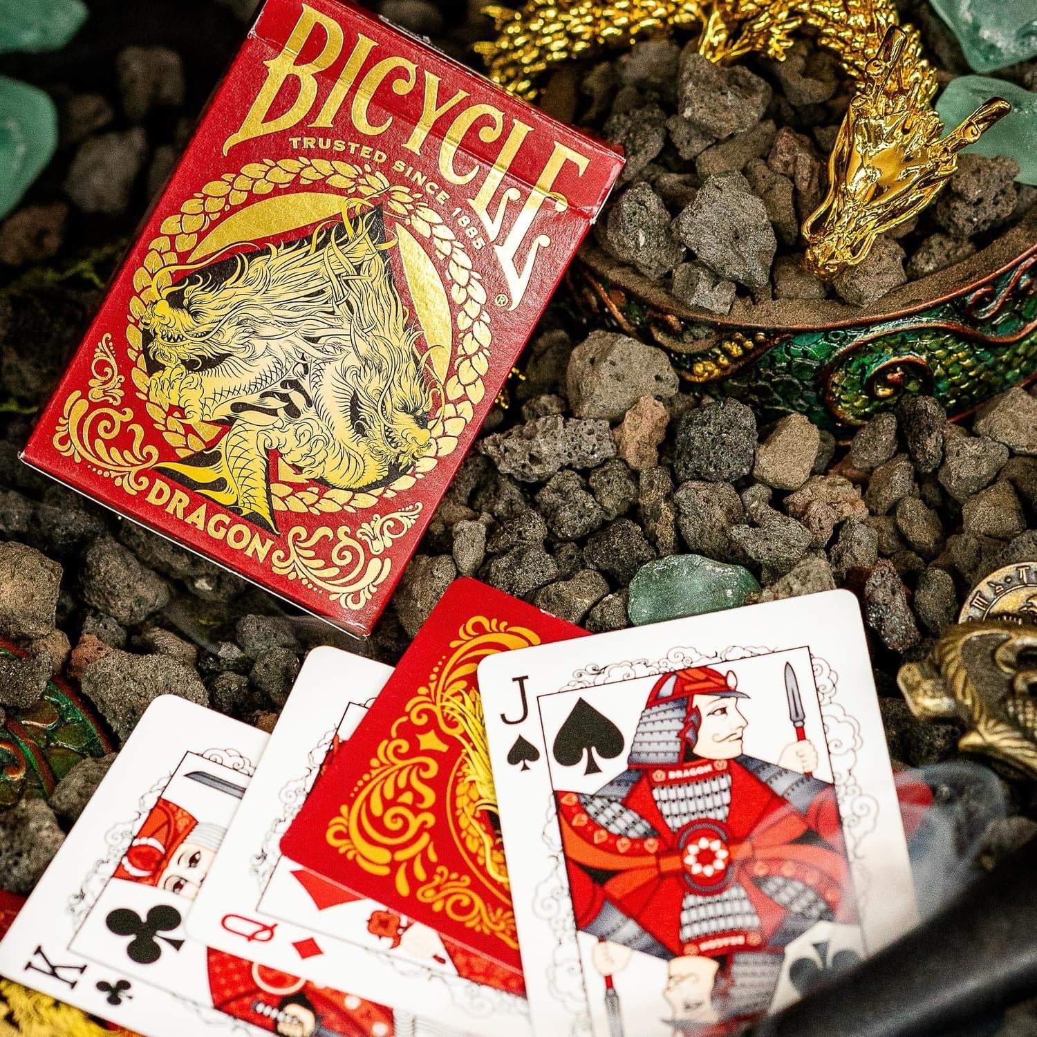 Bicycle Dragon 2024 Bundle - Tap Into the Courage and Confidence of the Dragon - Image 5