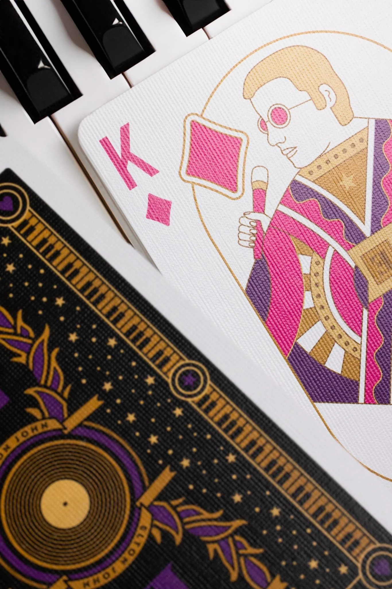 Elton John Playing Cards - By Bicycle and the Rocket Man Himself! - Image 4