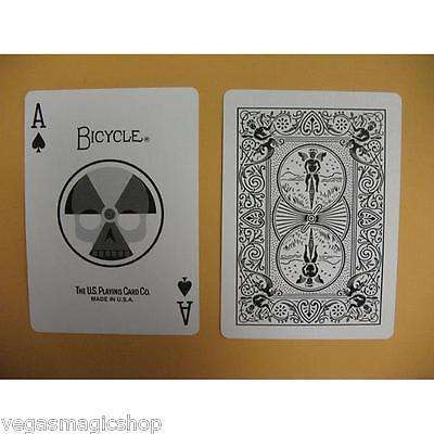 Black Trace Bicycle Playing Cards - Image 4