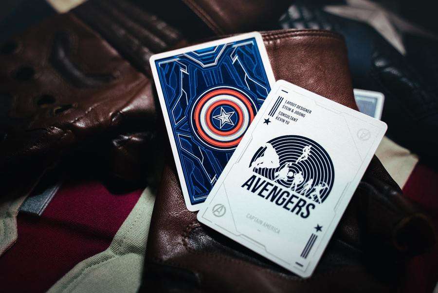 Captain America Deluxe Playing Cards USPCC - Image 11