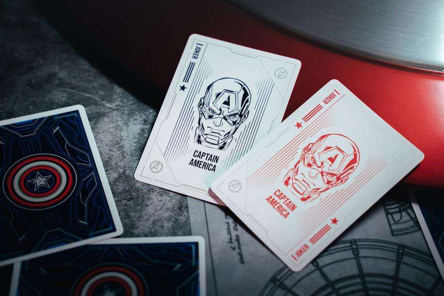 Captain America Deluxe Playing Cards USPCC - Image 4