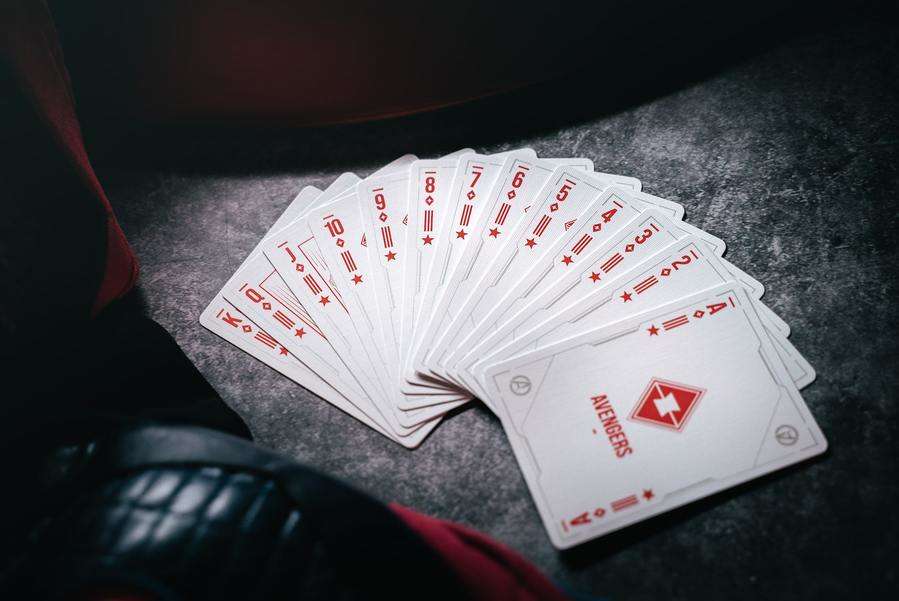 Captain America Deluxe Playing Cards USPCC - Image 5