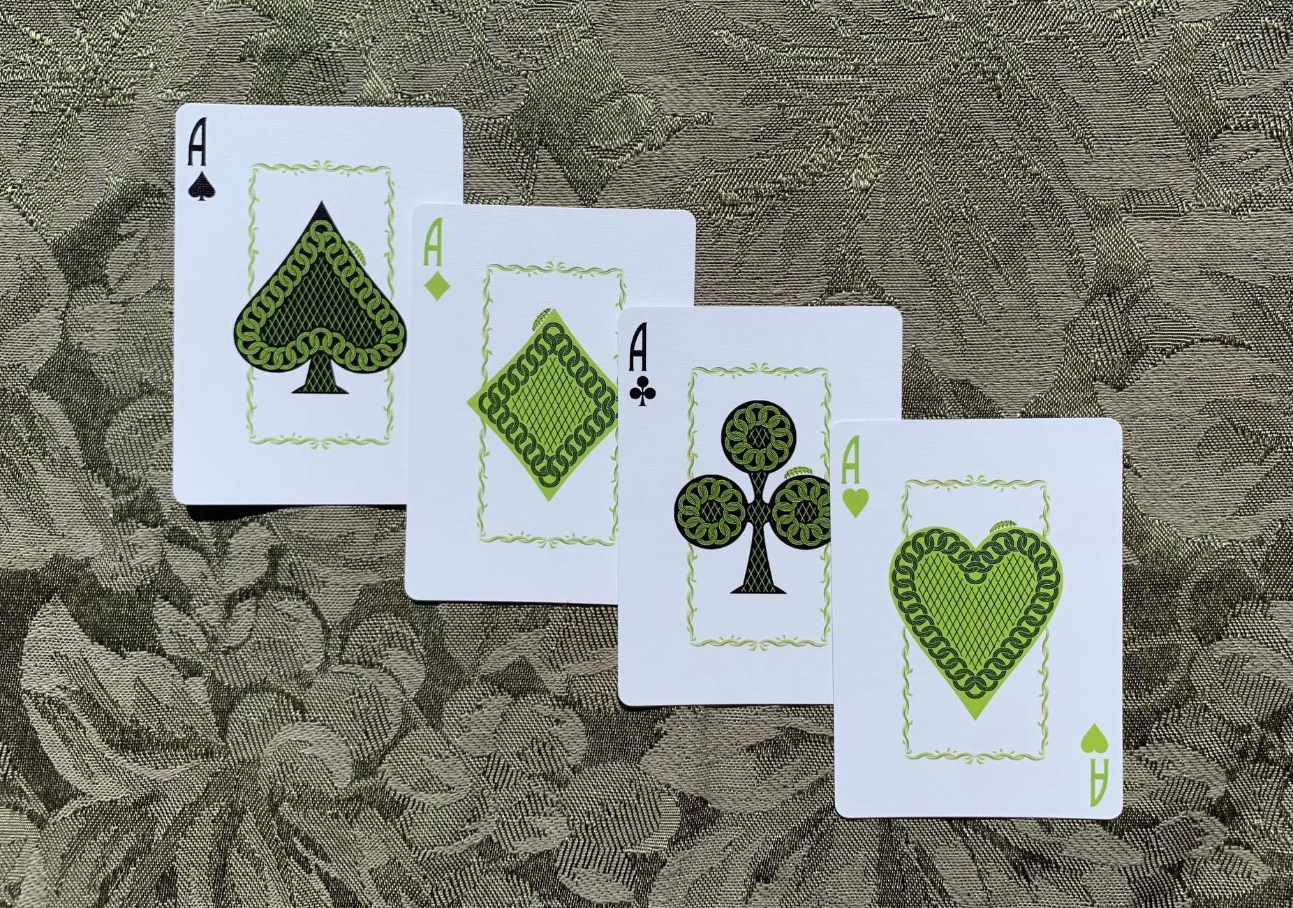 Caterpillar Gilded Bicycle Playing Cards - Image 14