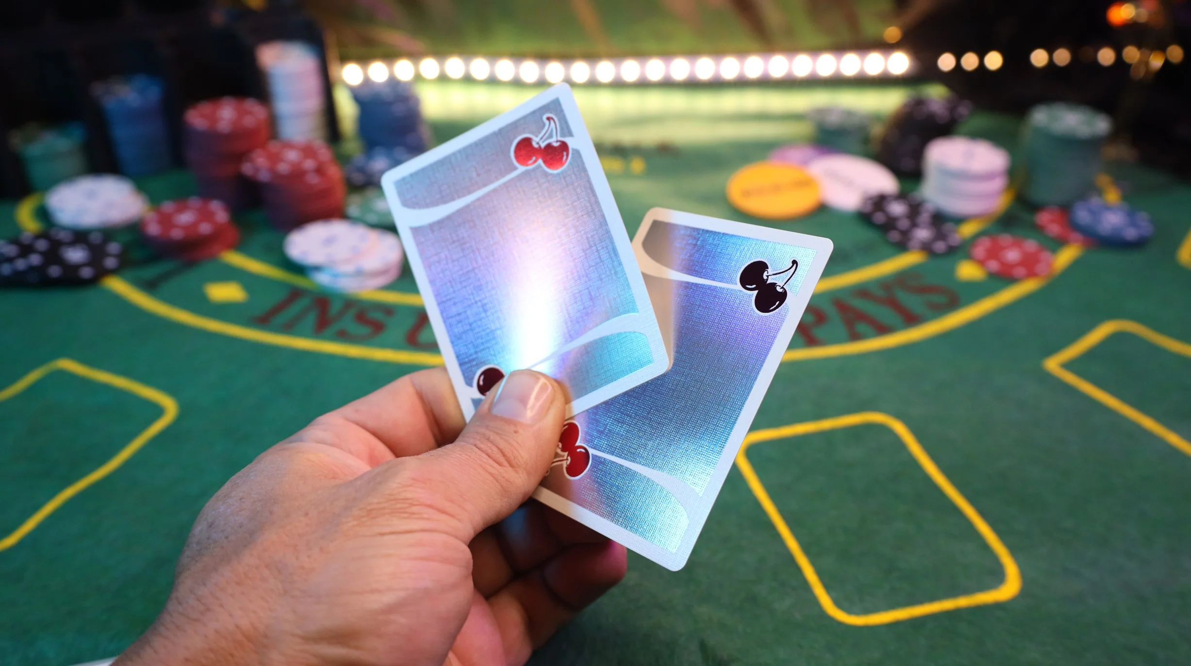 Cherry Casino Sands Mirage Holographic – World’s First Double Hot Foil Playing Cards - Image 3