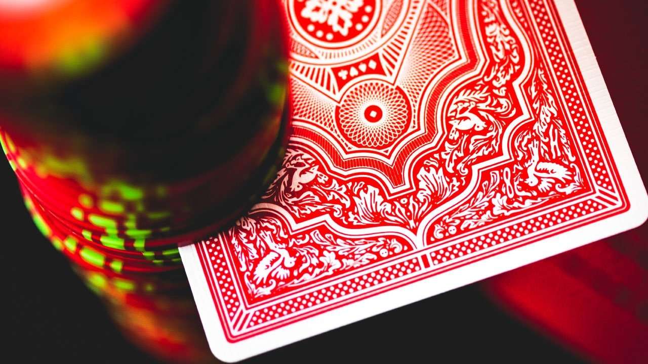 Cohort Red v2 Marked Playing Cards Cartamundi - Image 4