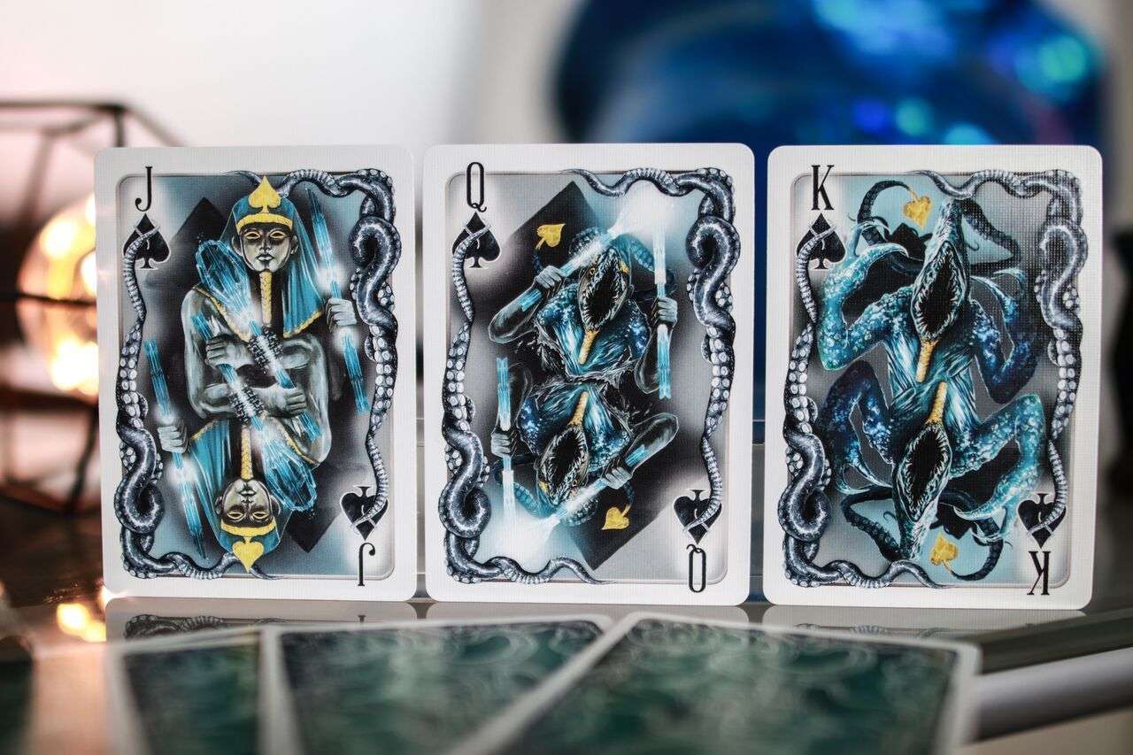 Cthulhu Cardnomicon Bicycle Playing Cards - Image 6