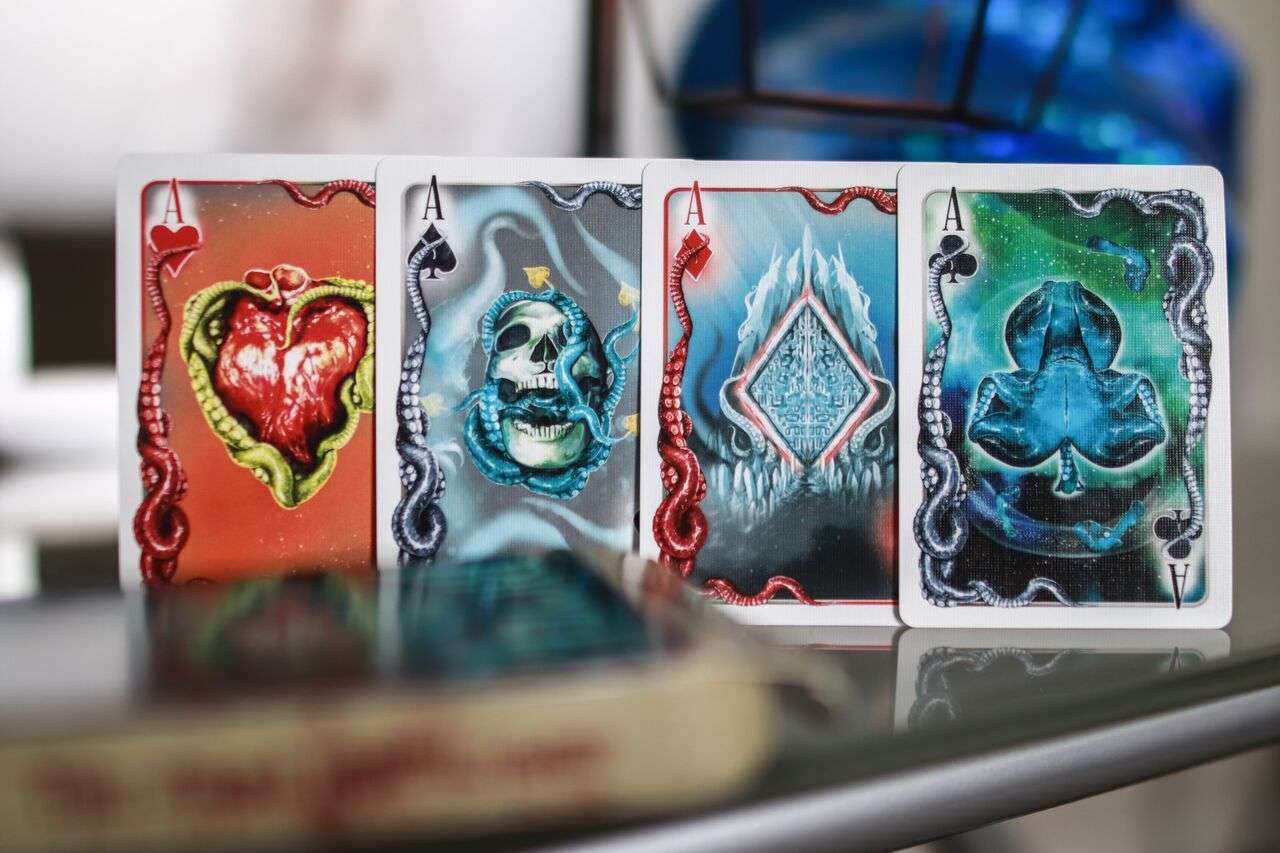 Cthulhu Cardnomicon Bicycle Playing Cards - Image 8