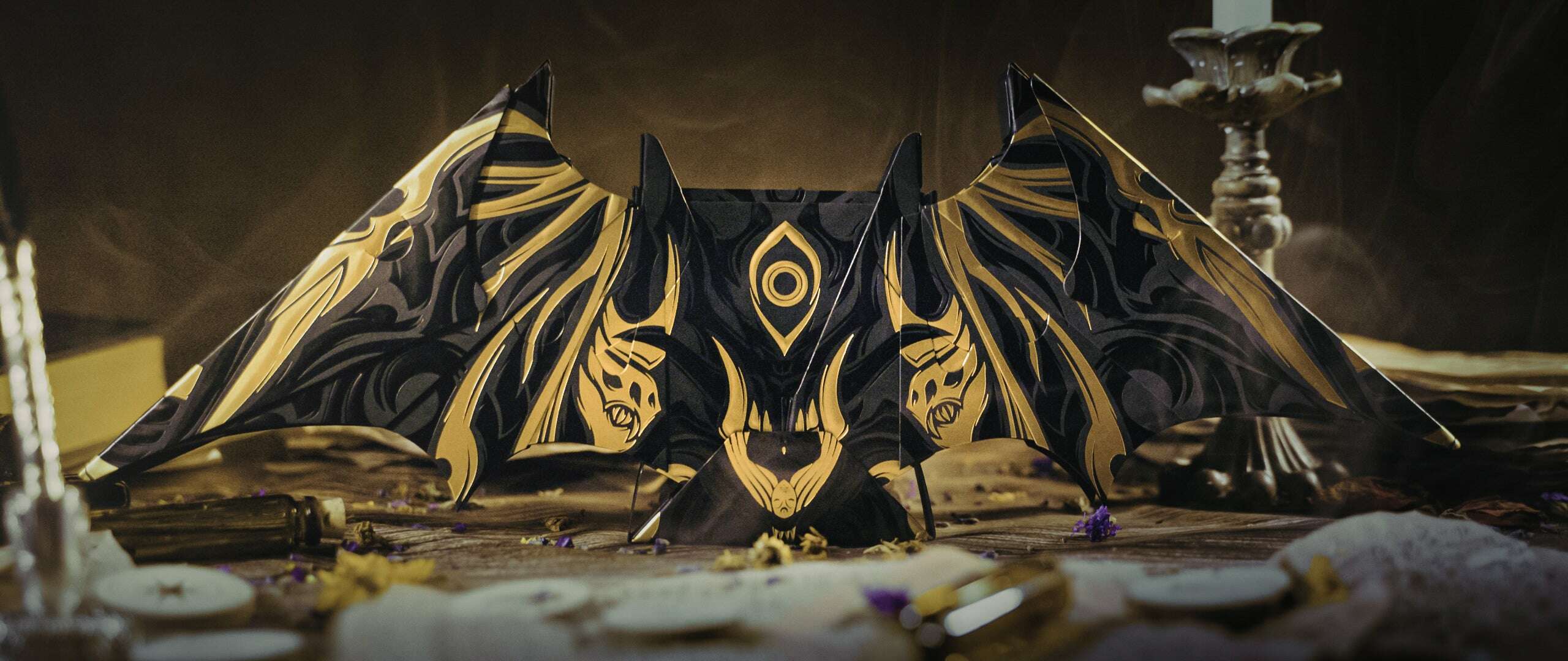 Demon Gigantic Playing Cards - Image 10