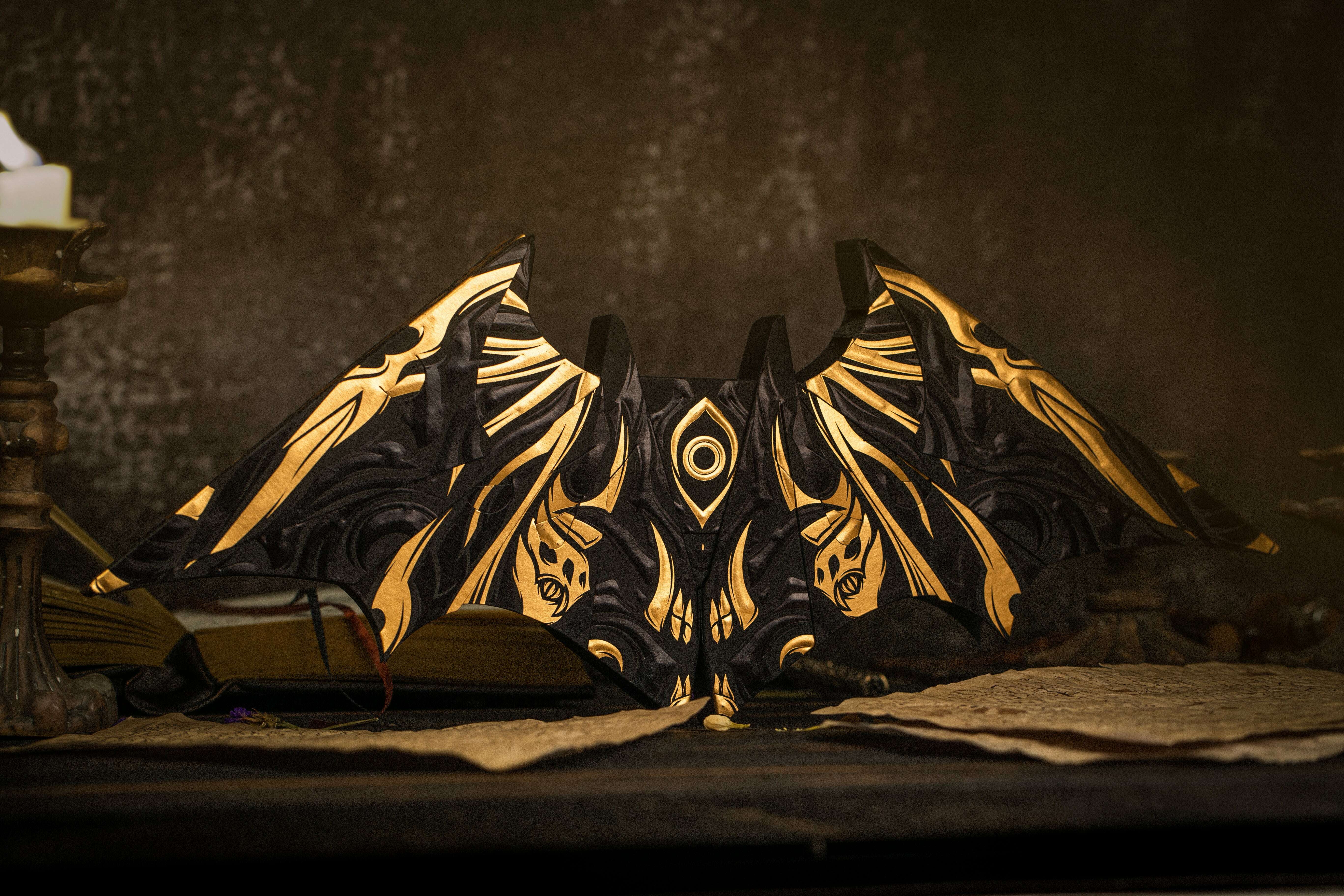 Demon Gigantic Playing Cards - Image 15