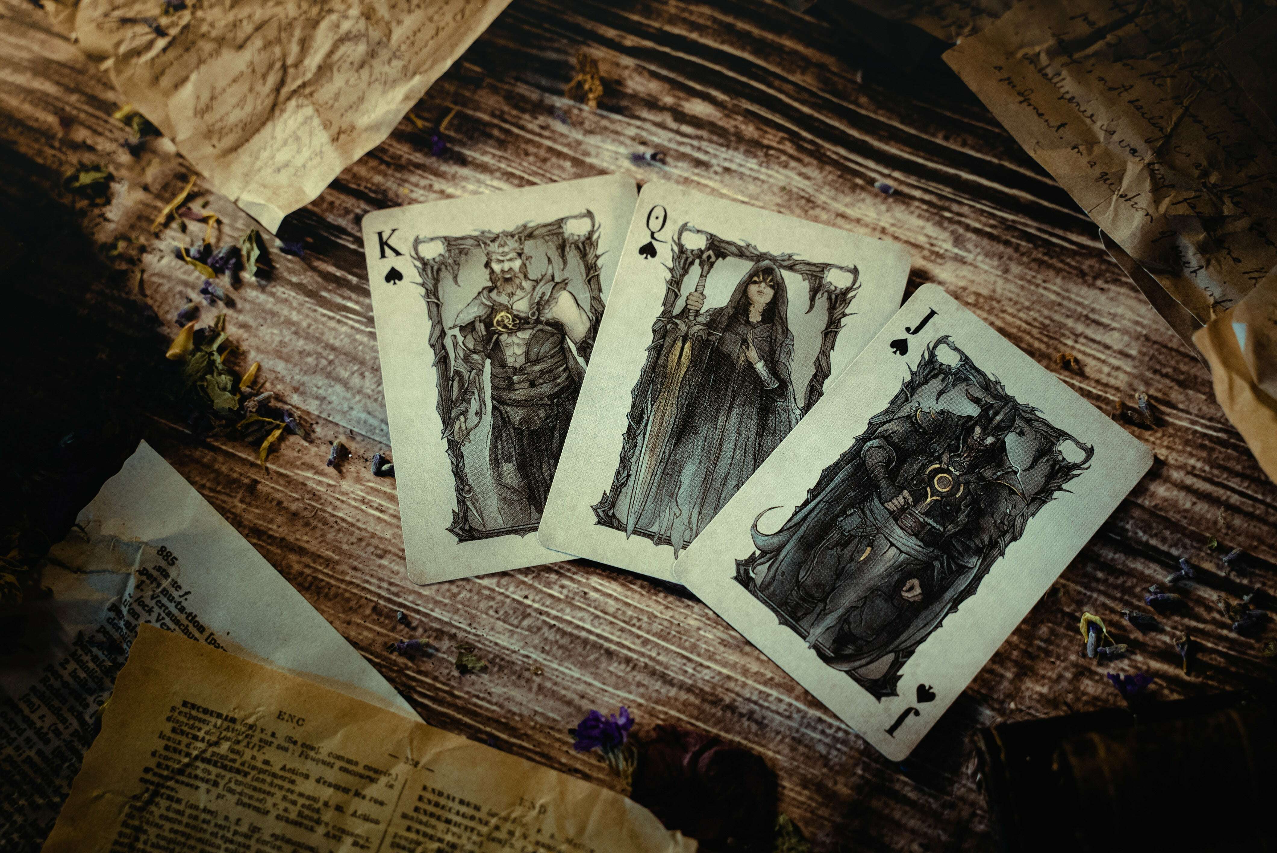 Demon Gigantic Playing Cards - Image 3