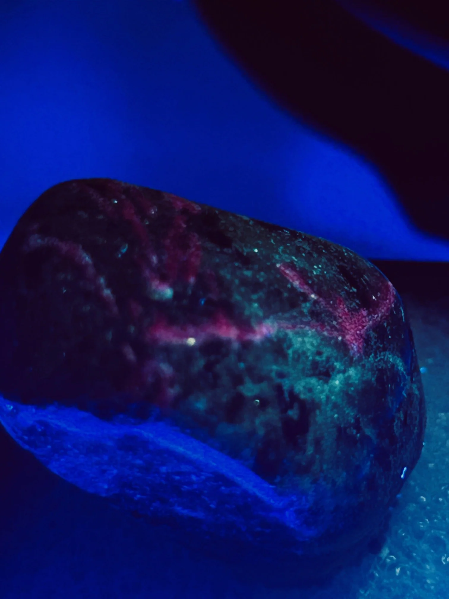 Fluorescent Ruby in Zoisite - Image 2