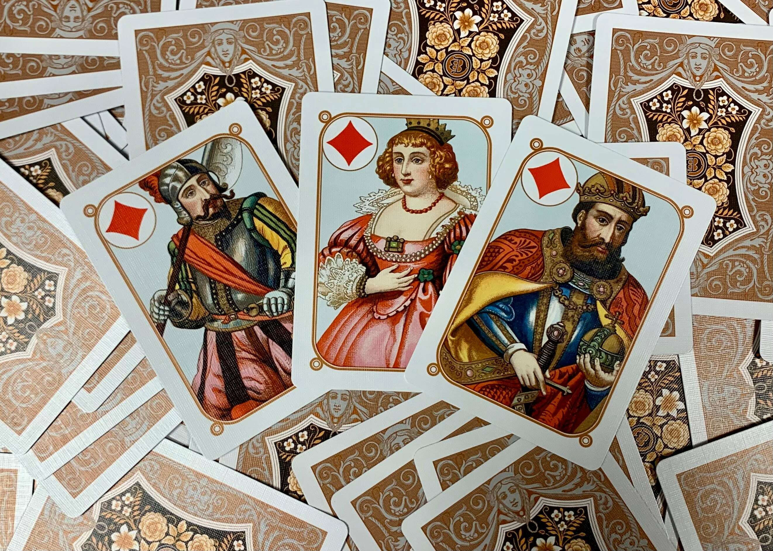 Four Continents Copper Gilded Playing Cards USPCC - Image 8