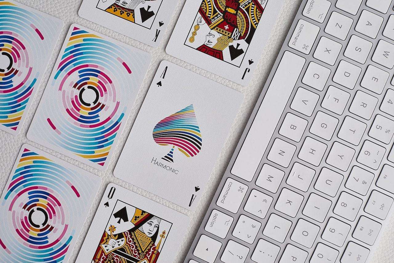 Harmonic Playing Cards USPCC - Image 5