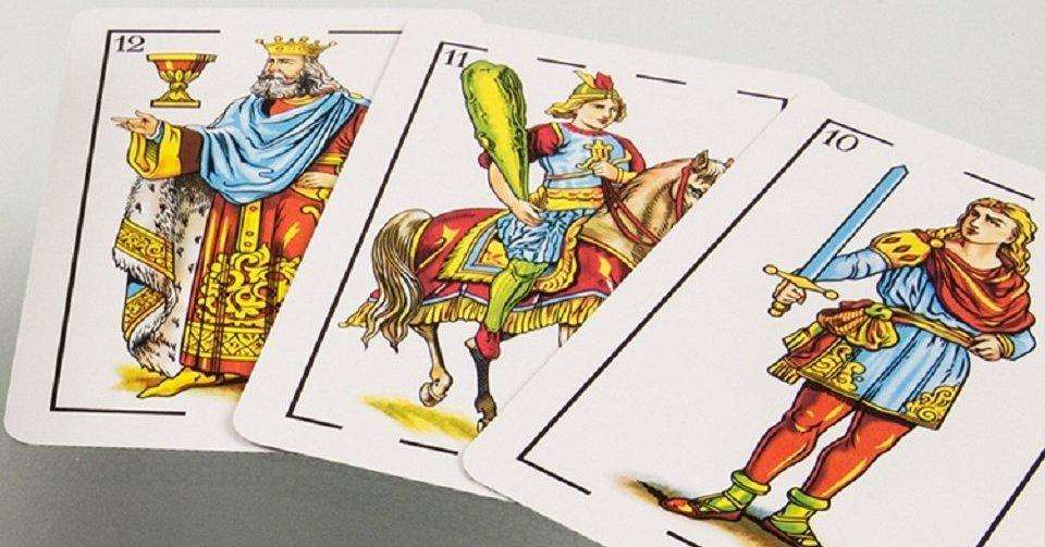 Heraclio Fournier No. 1 Spanish Playing Cards - Image 4