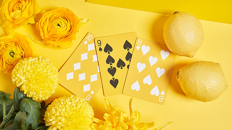 Keep Smiling Pearl Gold v2 Playing Cards MPC - Image 4
