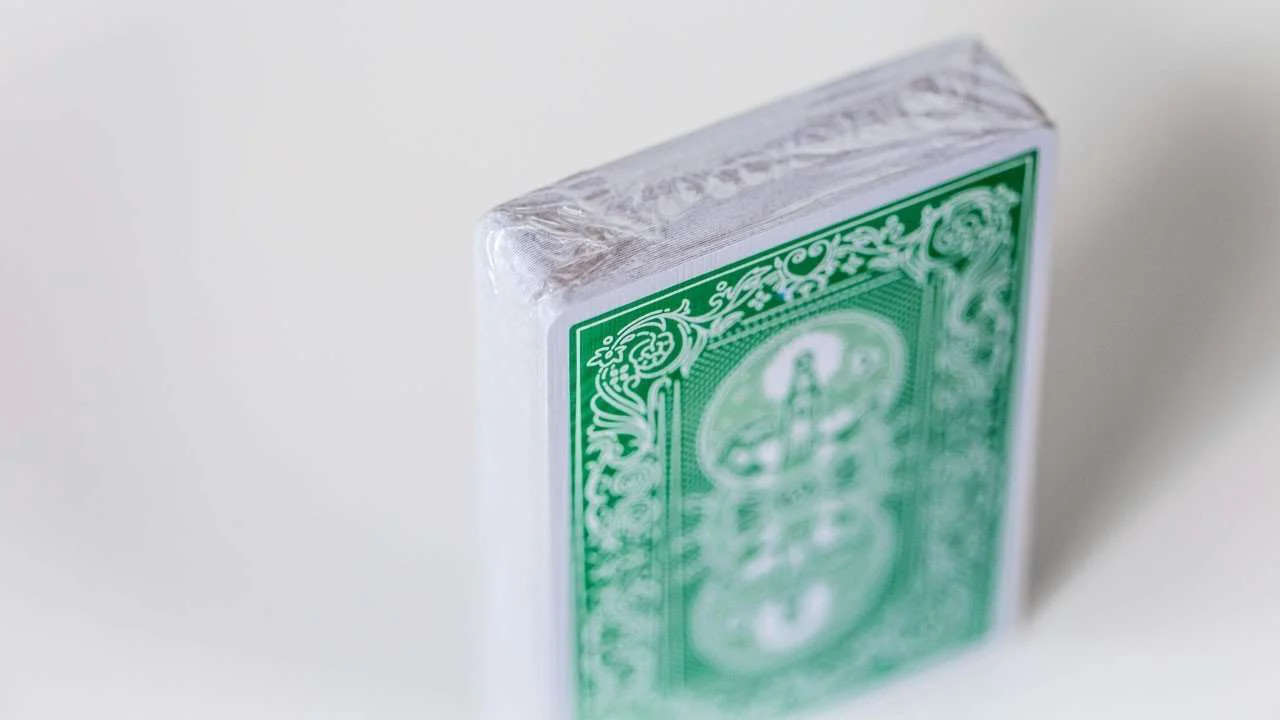Keeper Sea Green Reloads (No Box) Playing Cards Cartamundi - Image 7