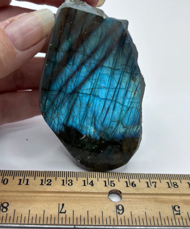 Labradorite Stone - Image 2
