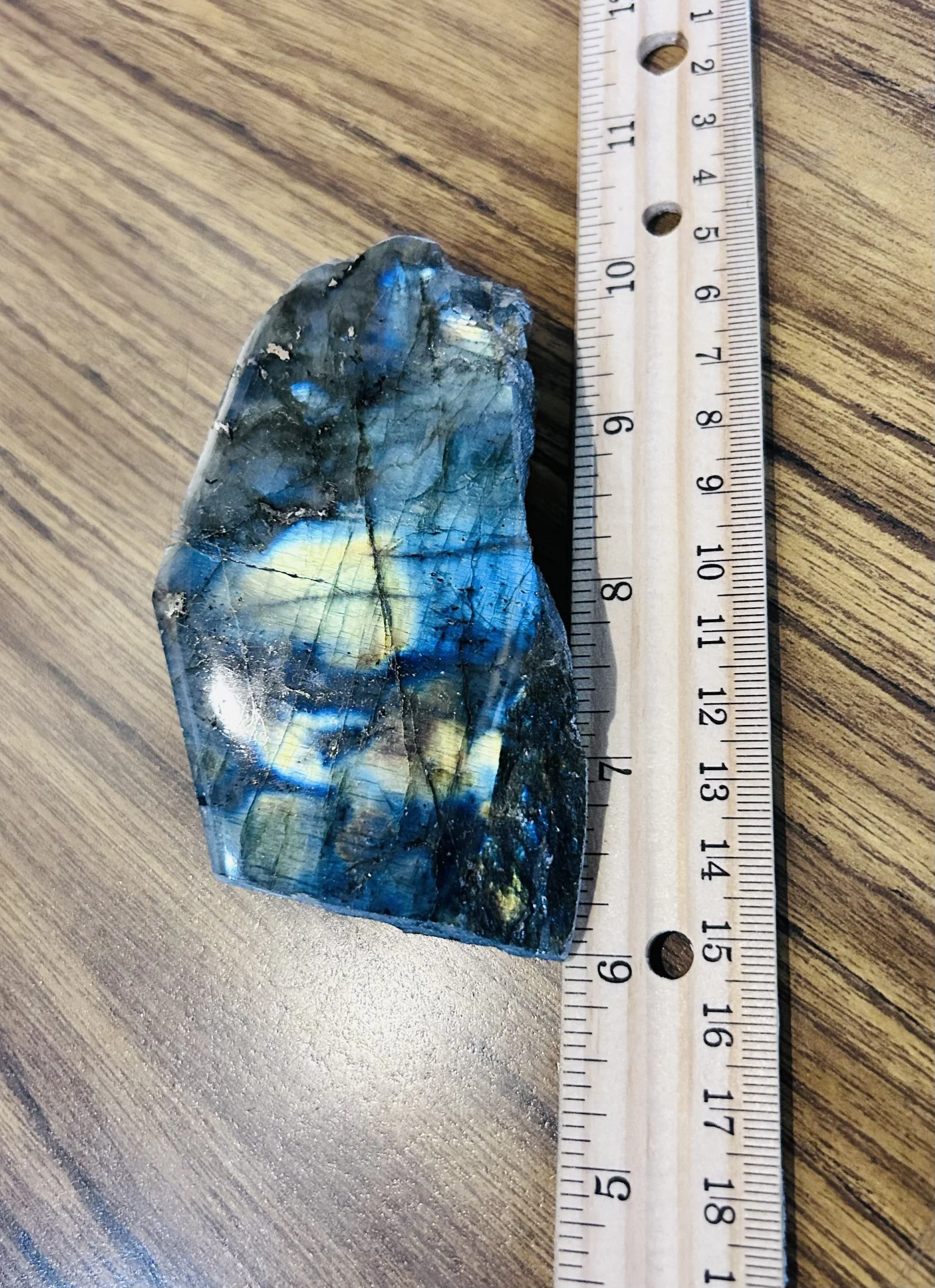 Labradorite Stone - Image 2