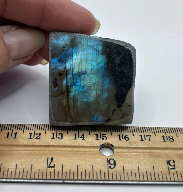 Labradorite Stone - Image 2