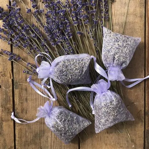 Organic Lavender Sachet - 1 Sachet - Image 3