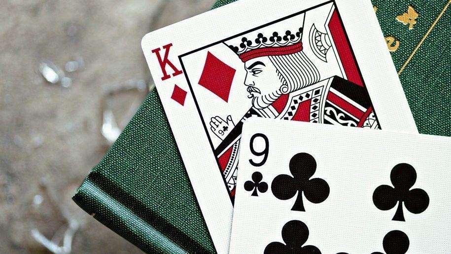 Madison Dealers Green Playing Cards USPCC - Image 5