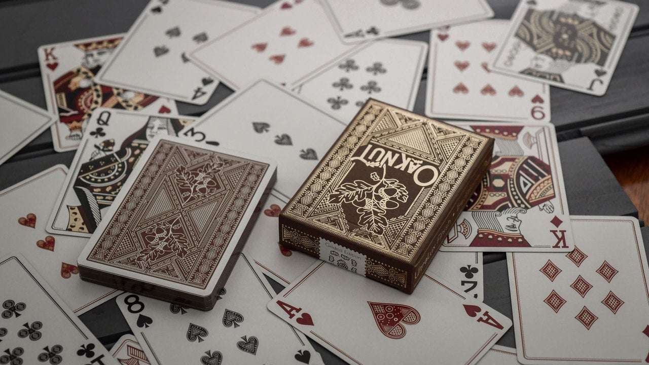 Oaknut Playing Cards Luxury 2 Deck Set - Image 2
