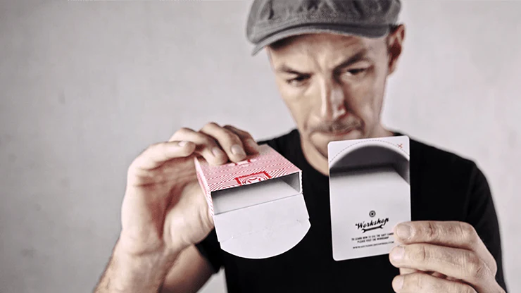 Optricks Red Animated Playing Cards - Image 4
