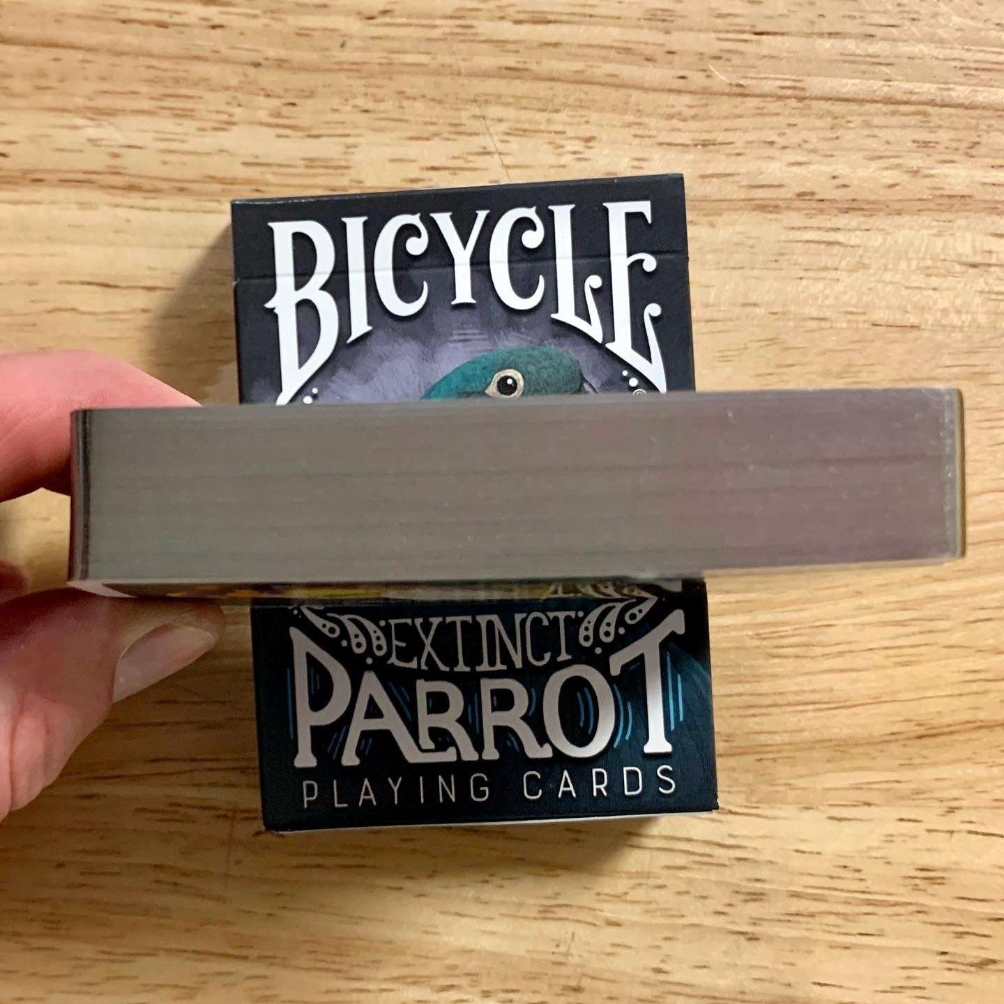 Parrot Extinct Gilded Bicycle Playing Cards - Image 2