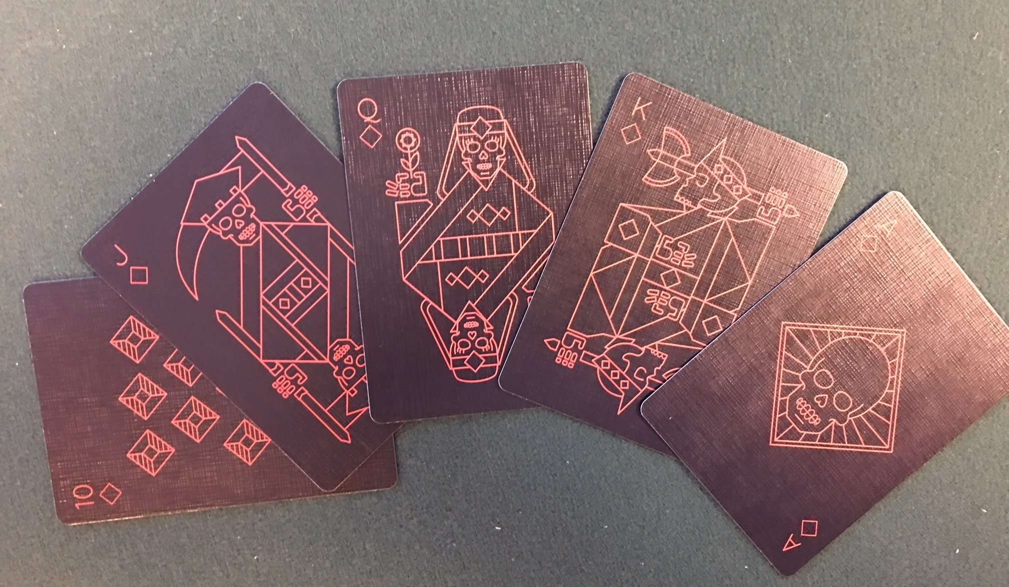 Pitch Black v2 Playing Cards Cartamundi - Image 3