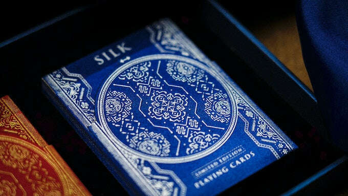 Silk Playing Cards Classic Boxset - Image 11