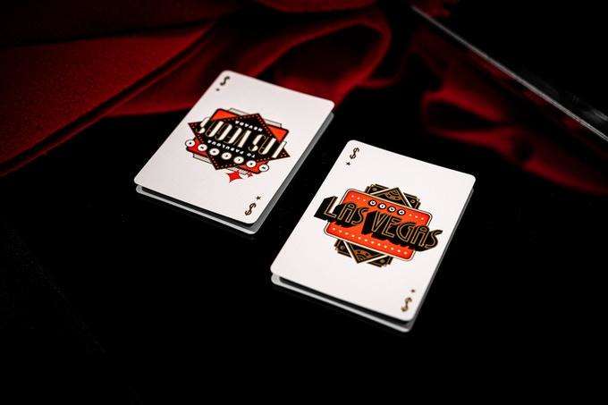 Sin City Gilded Playing Cards USPCC - Image 2