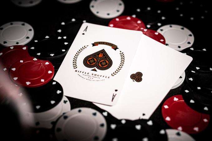 Sin City Gilded Playing Cards USPCC - Image 3
