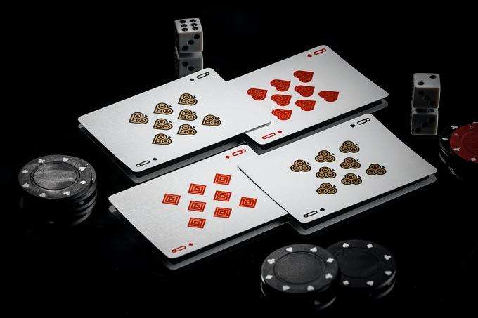 Sin City Gilded Playing Cards USPCC - Image 4