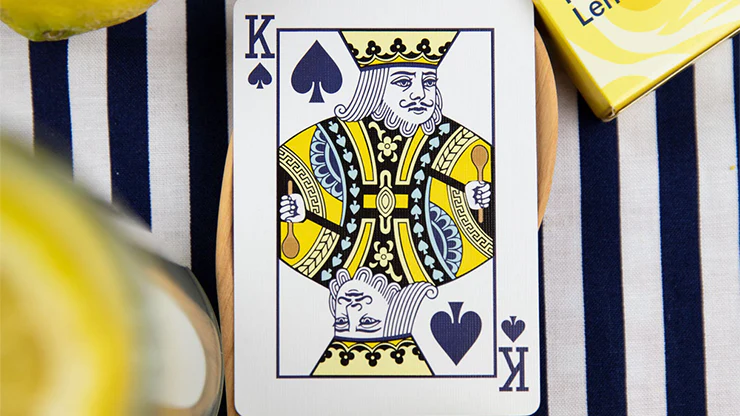 Squeezers v2 Playing Cards USPCC - Image 3
