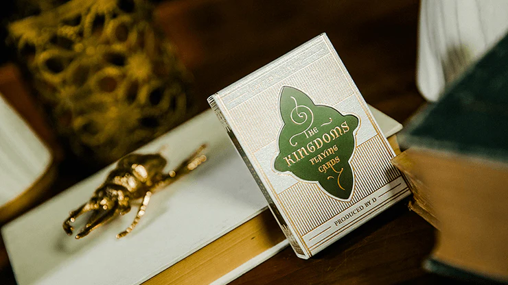 The Kingdoms Green Playing Cards USPCC - Image 5