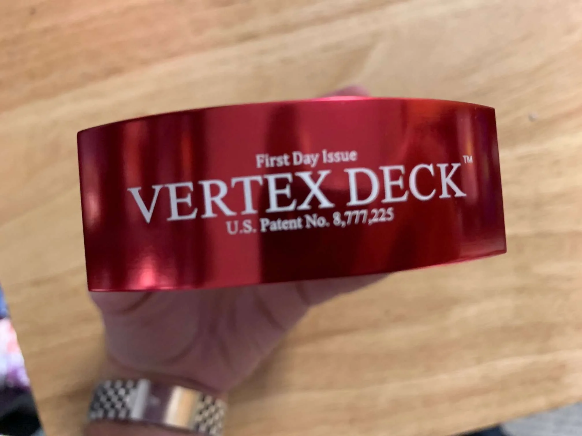 Vertex Red (Metal Case) Playing Cards - Image 3