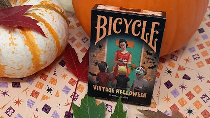 Vintage Halloween Bicycle Playing Cards - Image 7