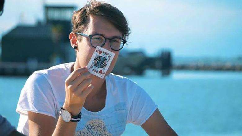 White Flower Playing Cards USPCC - Image 3