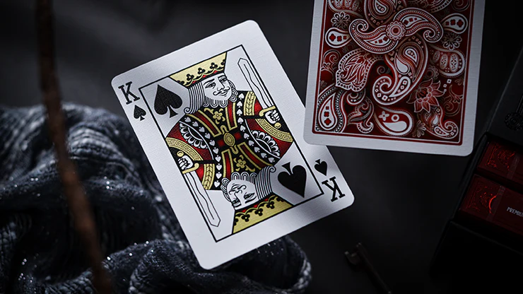 Wonder Playing Cards - Scarlet Edition by Wondercraft - Image 5